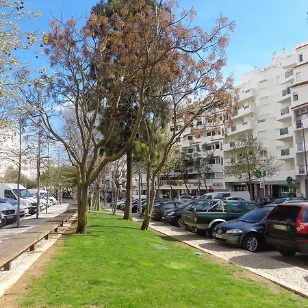 Avenida Da Liberdade *